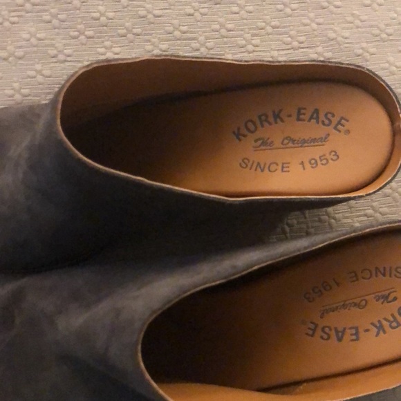 Kork-Ease blue ultra suede booties 8.5 worn only once - Picture 5 of 10